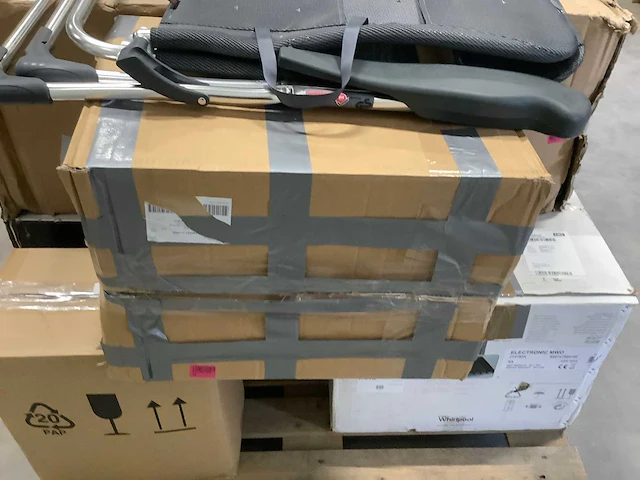 Pallet a-merk retourgoederen - 6 items - afbeelding 7 van  10