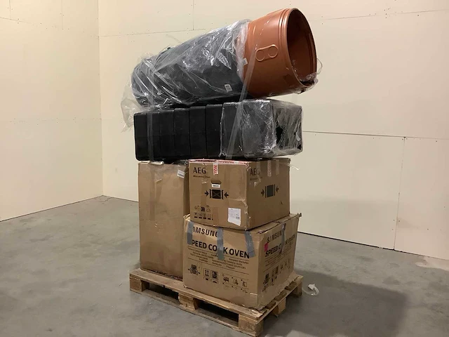 Pallet a-merk retourgoederen - 6 items - afbeelding 1 van  6