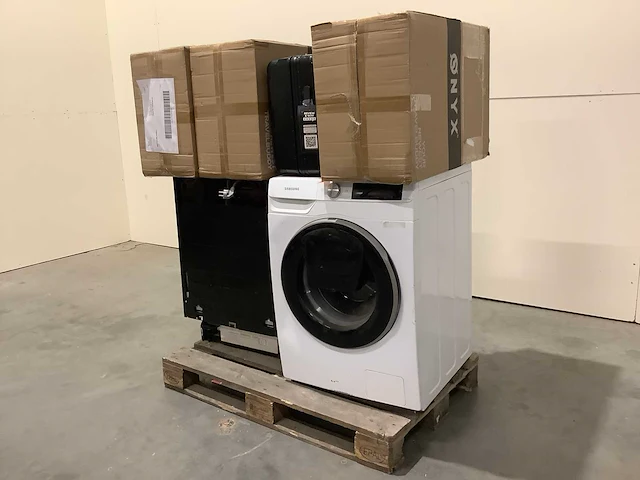 Pallet a-merk retourgoederen - 6 items - afbeelding 1 van  10