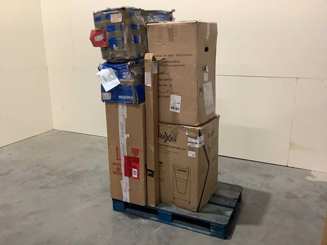 Pallet a-merk retourgoederen - 7 items - afbeelding 1 van  5