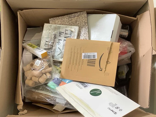 Pallet amazon retourgoederen - afbeelding 18 van  22