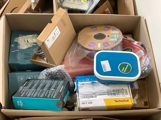 Pallet amazon retourgoederen - afbeelding 19 van  22