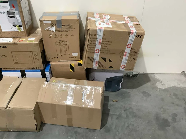 Pallet amazon retourgoederen - afbeelding 10 van  12