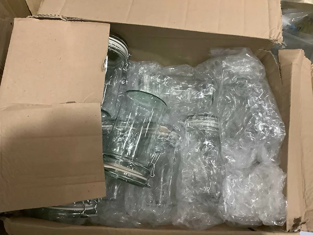 Pallet amazon retourgoederen - afbeelding 17 van  24