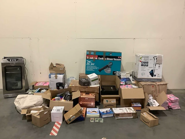 Pallet amazon retourgoederen - afbeelding 1 van  17