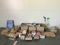 Pallet amazon retourgoederen - afbeelding 1 van  14