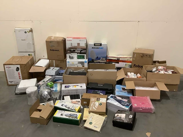 Pallet amazon retourgoederen - afbeelding 1 van  22
