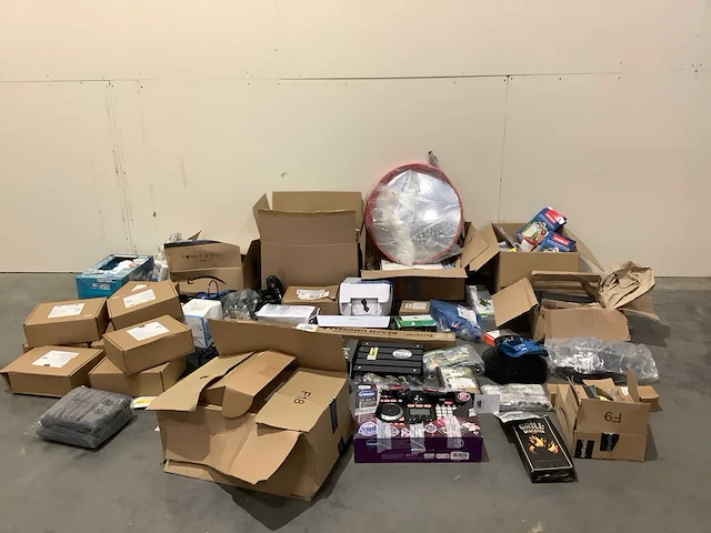 Pallet amazon retourgoederen - afbeelding 1 van  20