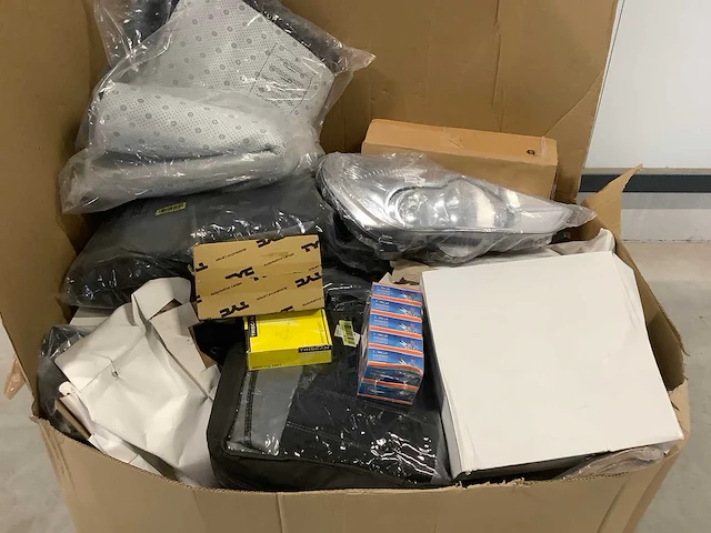 Pallet auto onderdelen - afbeelding 3 van  6