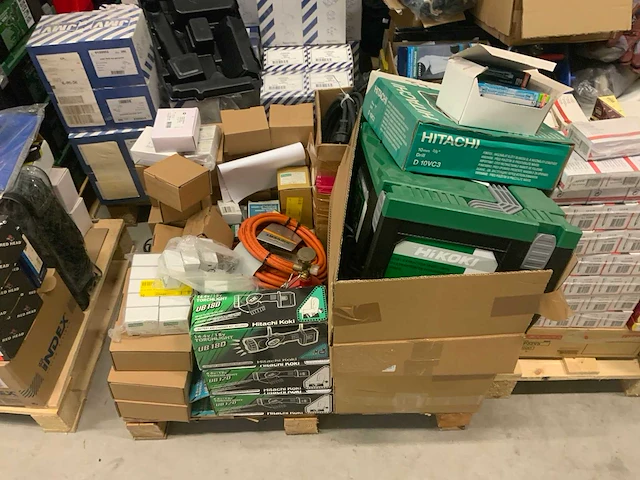 Pallet bouw- en bevestigingsmateriaal (27x) - afbeelding 5 van  25