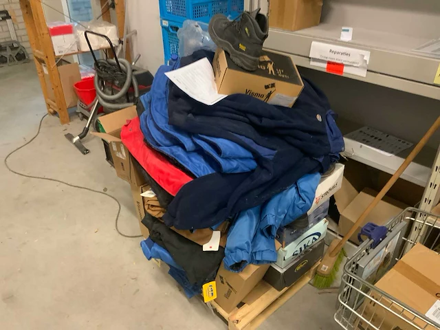 Pallet bouw- en bevestigingsmateriaal (27x) - afbeelding 15 van  25