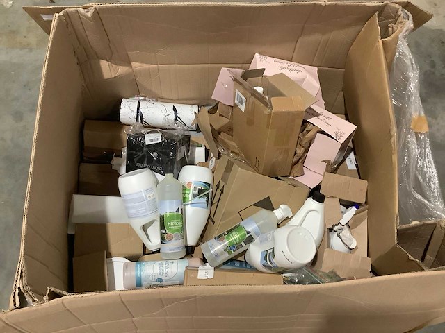 Pallet cosmetica - afbeelding 1 van  7