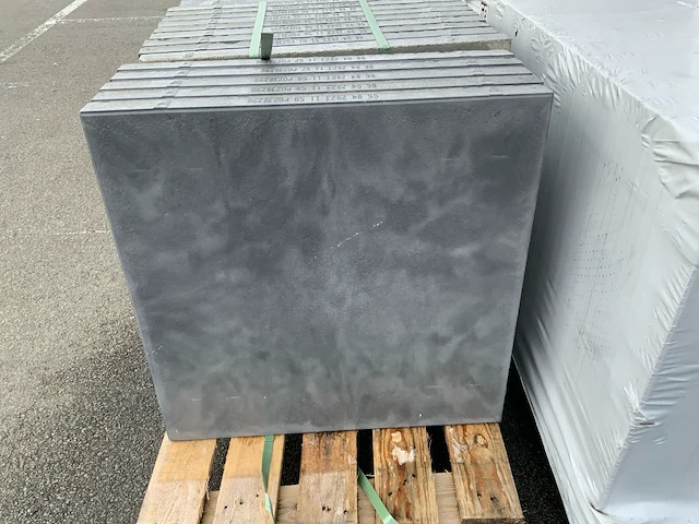 Pallet diverse beton tegels (54x) - afbeelding 10 van  22