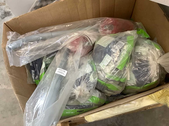 Pallet diverse schoonmaakartikelen - afbeelding 10 van  10