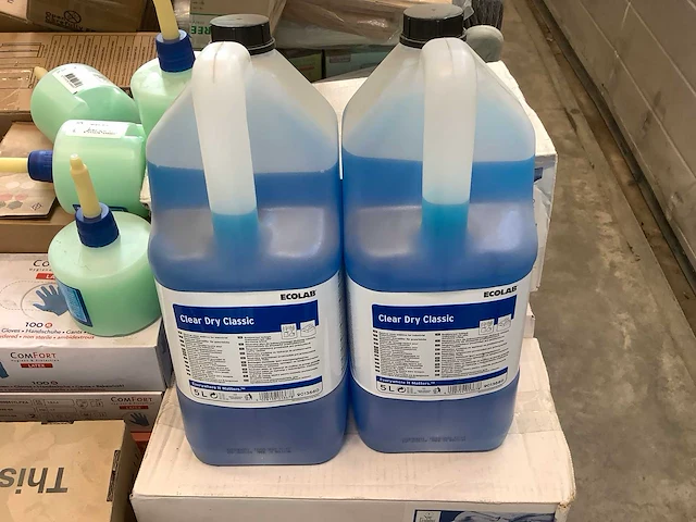 Pallet diverse schoonmaakartikelen - afbeelding 2 van  9