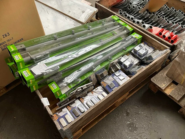 Pallet diversen - afbeelding 1 van  9
