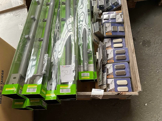 Pallet diversen - afbeelding 2 van  9