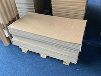 Pallet eindloos karton (5x) - afbeelding 4 van  5