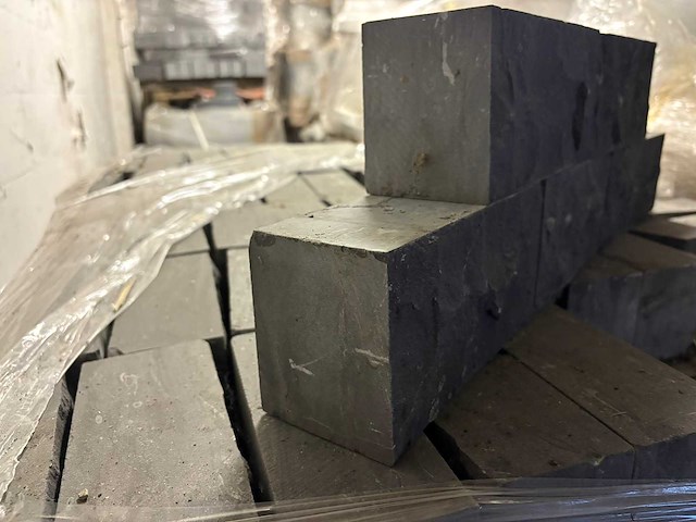 Pallet hardsteenblokken (2x) - afbeelding 4 van  4