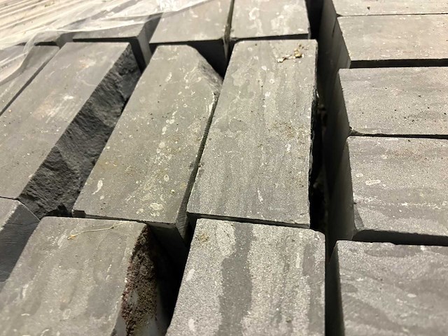 Pallet hardsteenblokken (2x) - afbeelding 2 van  4