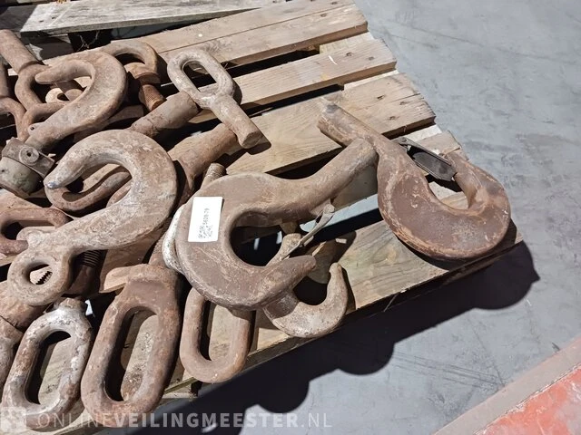 Pallet industriële haken en hijsogen - afbeelding 5 van  5