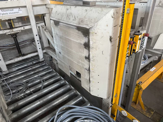 Pallet invoer unit met rollenbaan - afbeelding 13 van  17