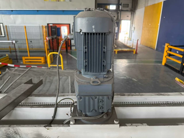 Pallet invoer unit met rollenbaan - afbeelding 3 van  14