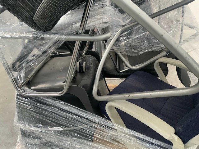 Pallet kantoor / kantine stoelen - afbeelding 5 van  7