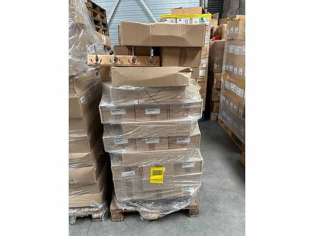 Pallet kapstokken - afbeelding 2 van  3