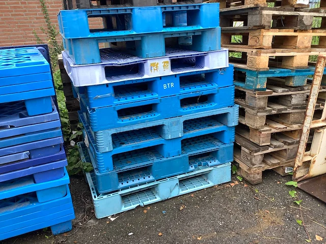 Pallet kunstof (13x) - afbeelding 3 van  4