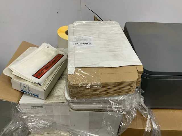 Pallet logistieke goederen - afbeelding 2 van  6