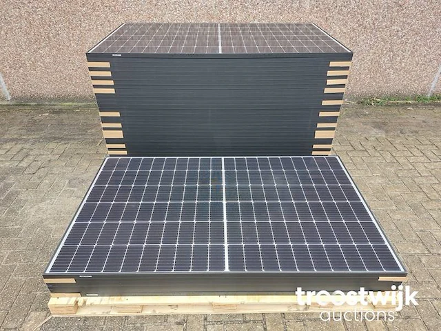 Pallet met 36 longi lr4-60hih-375m zonnepanelen - afbeelding 1 van  4