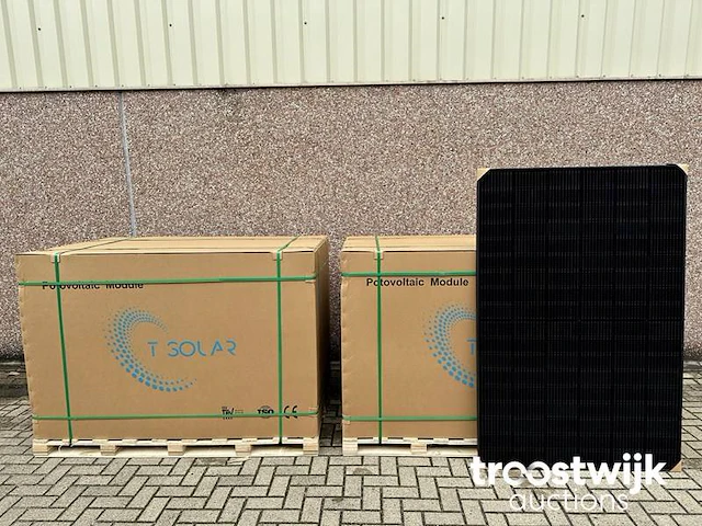 Pallet met 36 t-solar full black (410 wp) zonnepanelen - afbeelding 1 van  6