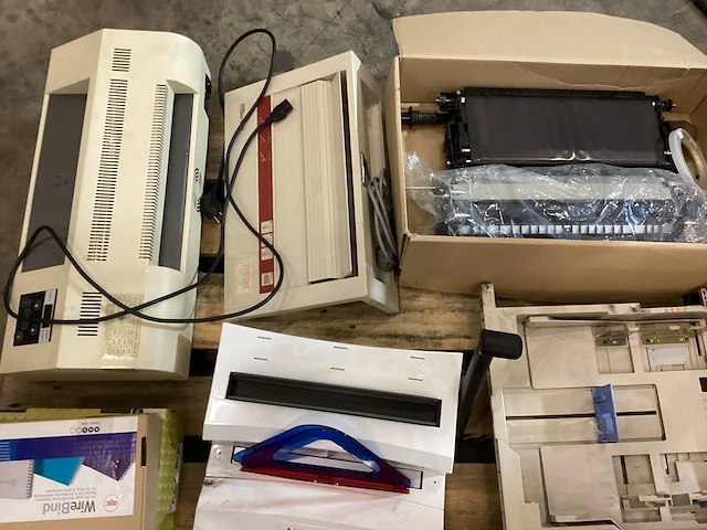 Pallet met diversen - zie additionele informatie - afbeelding 3 van  11