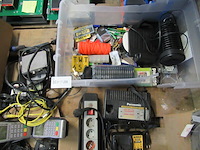 Pallet met diversen - afbeelding 5 van  5