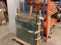 Pallet met glas - afbeelding 1 van  7