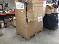 Pallet met huishoudelijke- en tuinartikelen - afbeelding 1 van  5