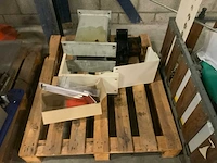 Pallet met machine toebehoren (9x) - afbeelding 7 van  7