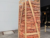 Pallet met netzakken aanmaakhout - afbeelding 1 van  3