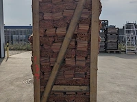Pallet met netzakken aanmaakhout - afbeelding 2 van  3