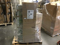 Pallet met nieuwe- en retourgoederen . - afbeelding 3 van  3