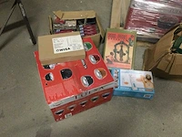 Pallet met ongebruikte- en retourgoederen. - afbeelding 5 van  8