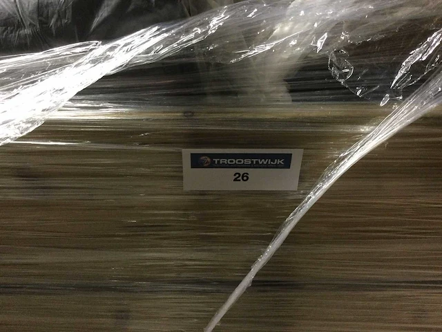 Pallet met ongebruikte- en retourgoederen. - afbeelding 9 van  10