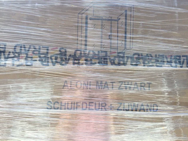 Pallet met sanitair artikelen. - afbeelding 5 van  7
