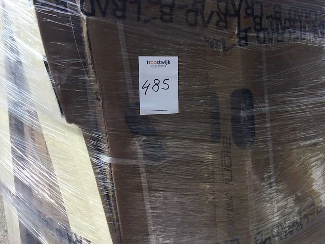 Pallet met sanitair artikelen. - afbeelding 7 van  7
