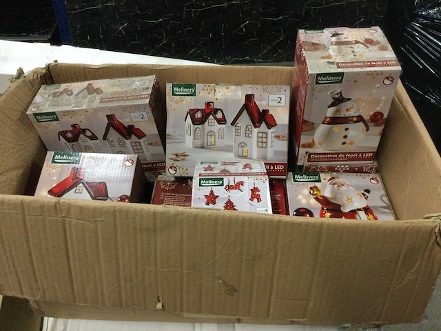 Pallet met sanitairartikelen - afbeelding 3 van  6