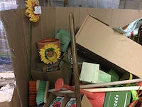 Pallet met tuin- en huishoudelijke artikelen. - afbeelding 5 van  7