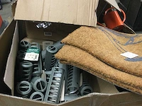 Pallet met tuin- en huishoudelijke artikelen. - afbeelding 4 van  5