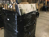 Pallet met tuin- en huishoudelijke artikelen. - afbeelding 2 van  3
