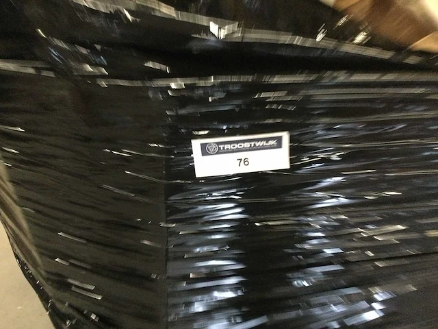 Pallet met tuin- en huishoudelijke artikelen. - afbeelding 5 van  5